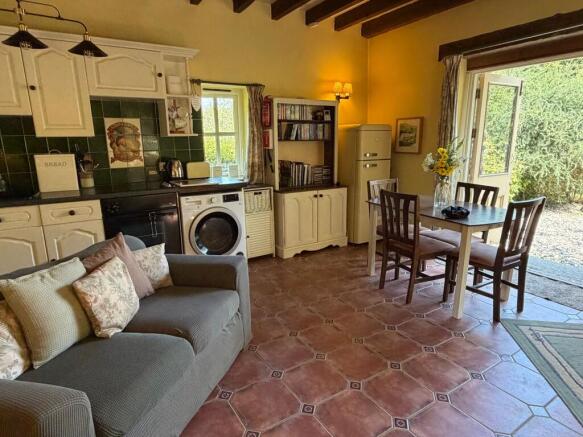The Cottage - open plan