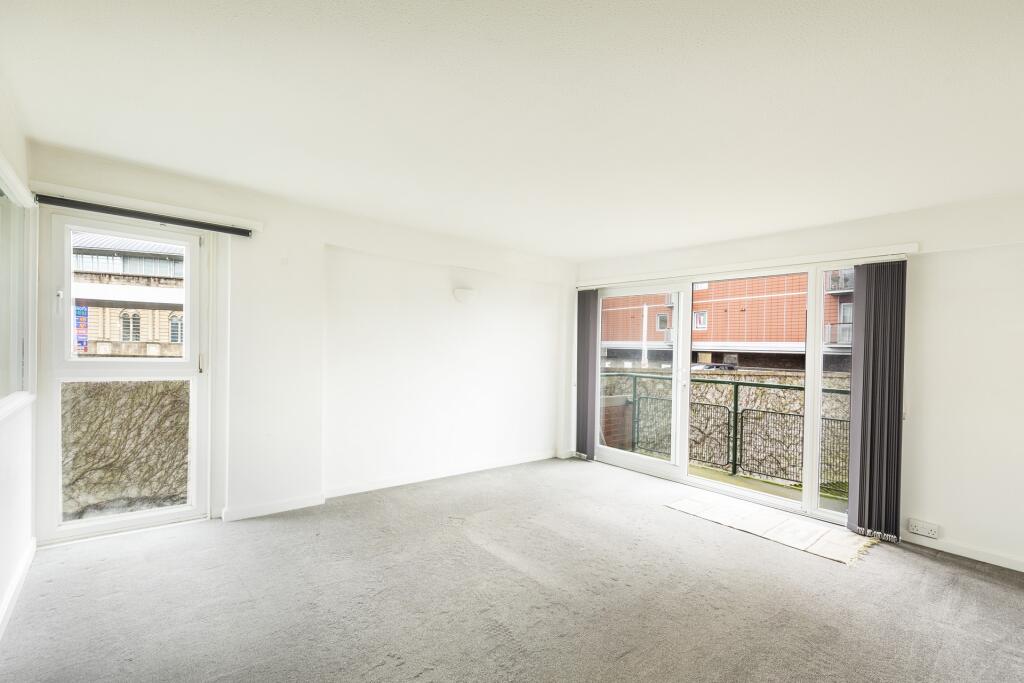 Main image of property: Irving House, Park Row, BS1