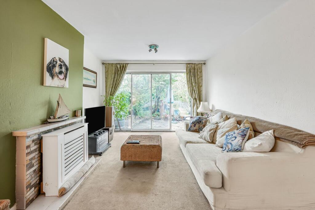 House in Spelthorne, Surrey - More