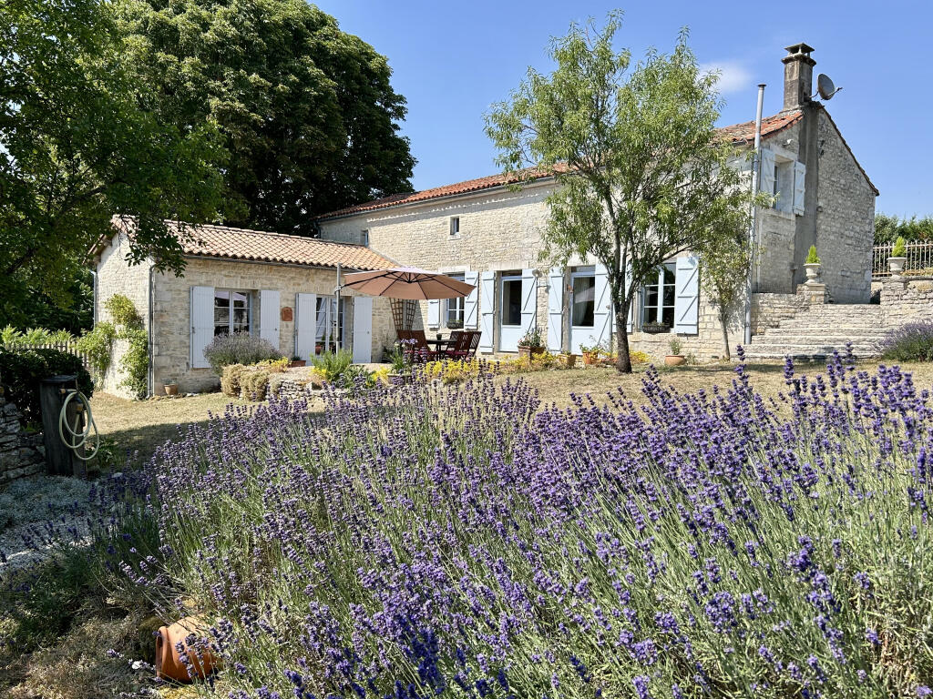 Main image of property: Poitou-Charentes, Charente, Longré