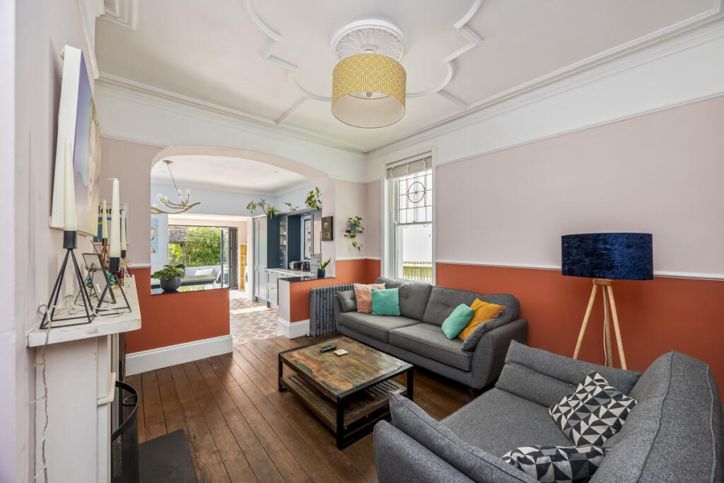 Apartment in Brighton - View 5