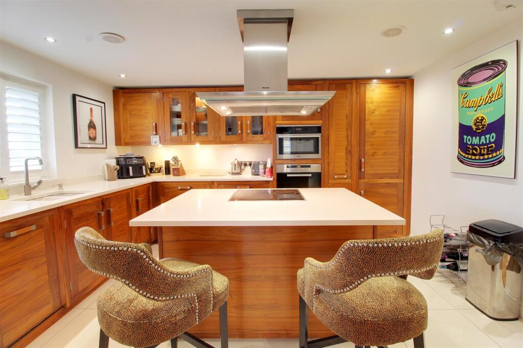 Additional image 19 of Bluebridge Road, Brookmans Park