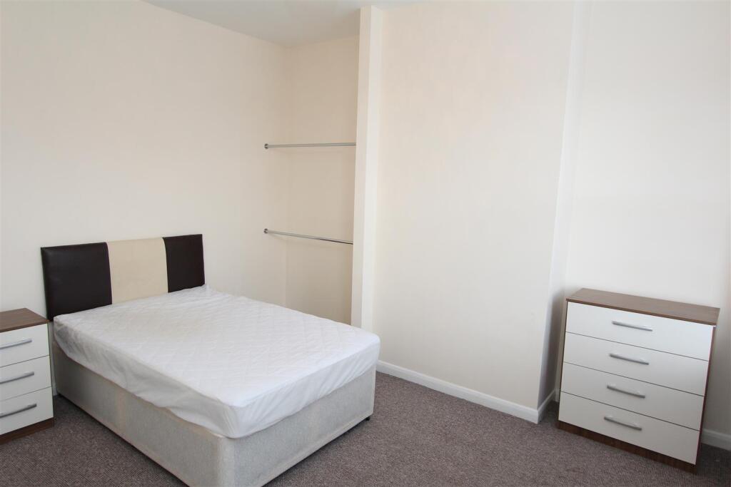 House in Sheffield, Moorfoot, Highfield - More