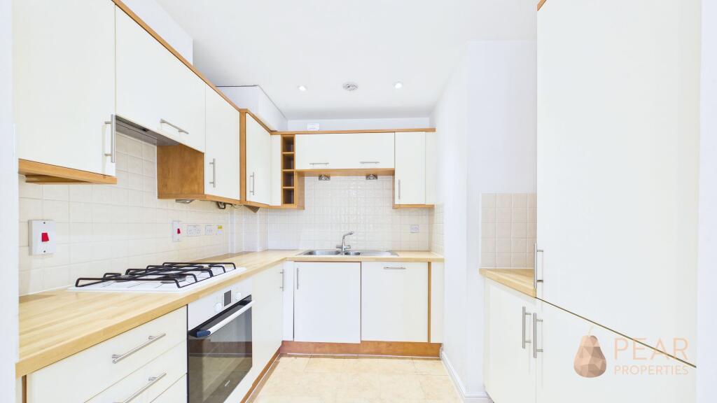 Apartment in Hastings Court Harbour Way - More