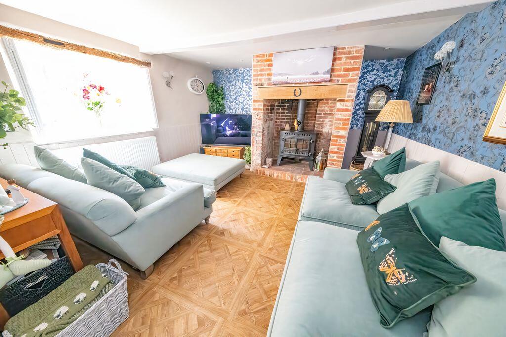 House in Fareham, Hampshire - View 2