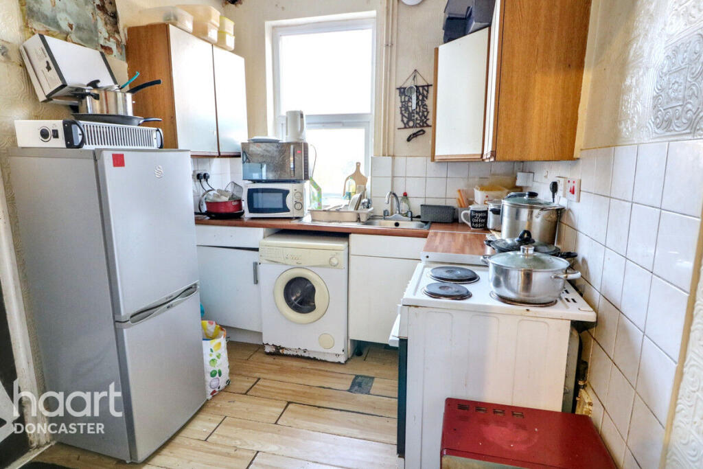 24 St. Johns Road photo 2
