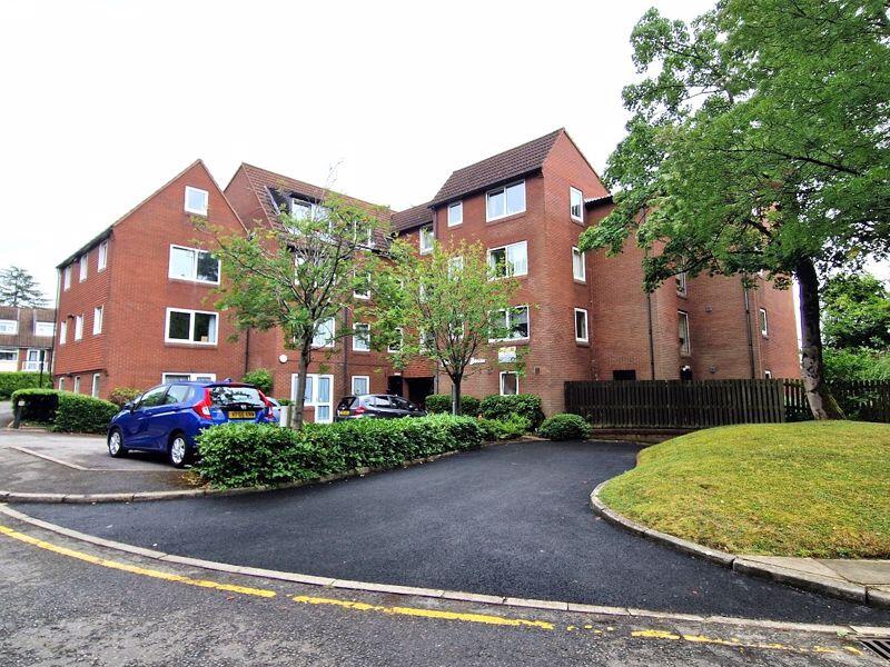 1-bed other on Oakdene Close, Hatch End, £85,000