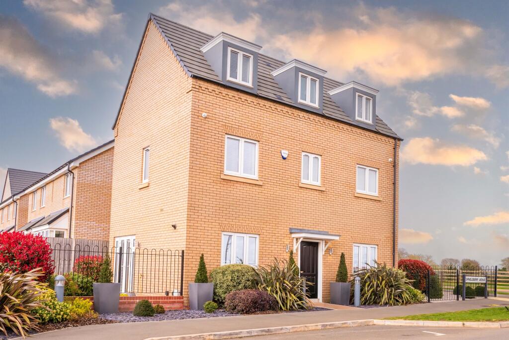 Main image of property: Irthlingborough Road North, Wellingborough