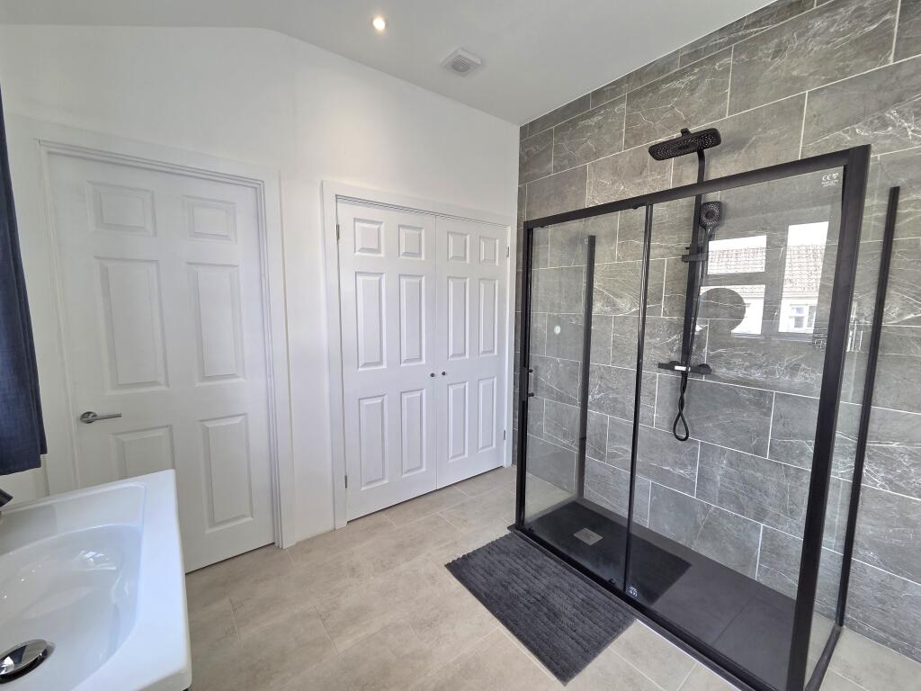 House in Falmouth, Cornwall - View 5
