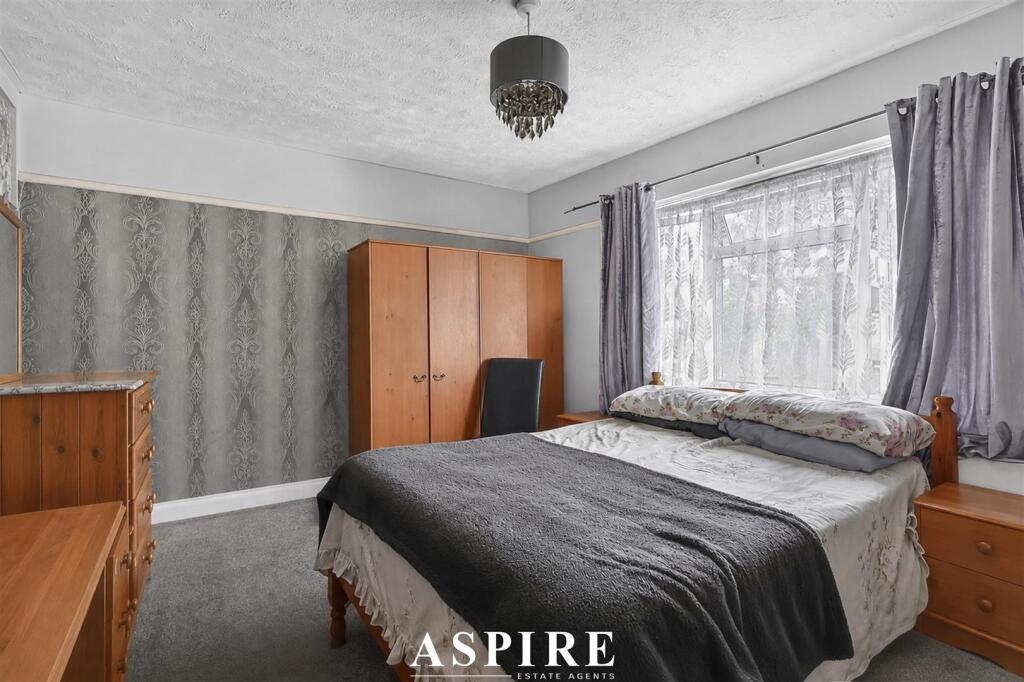 Apartment in Castle Point, Essex - More