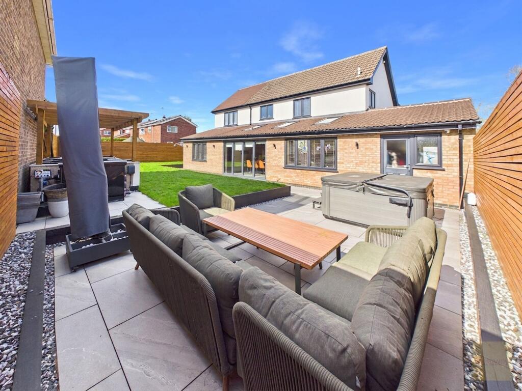 House in South Kesteven, Baron St Martin, Stamford - View 4