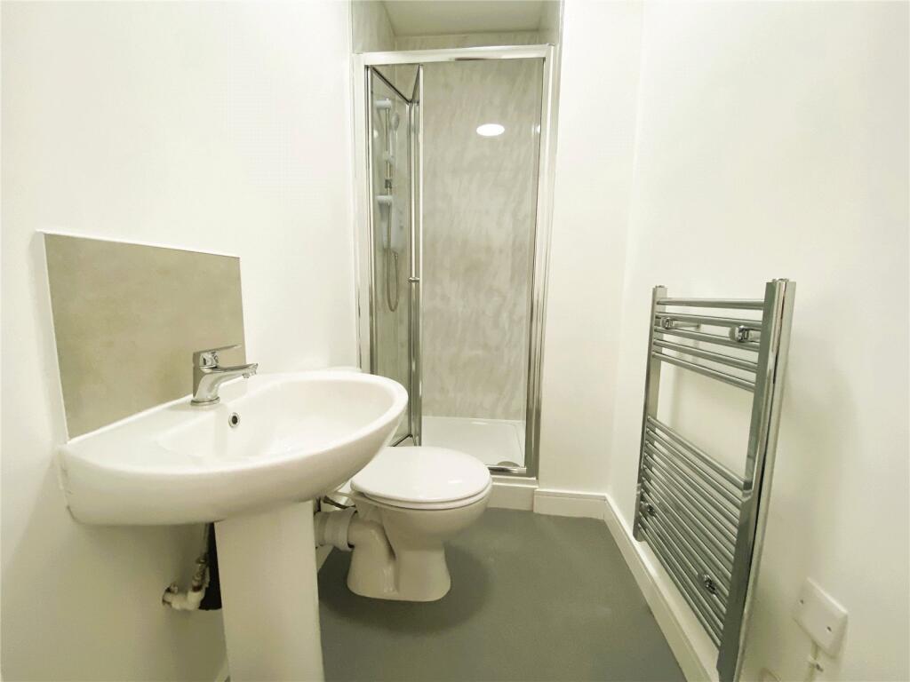 Apartment in Oldham - View 3