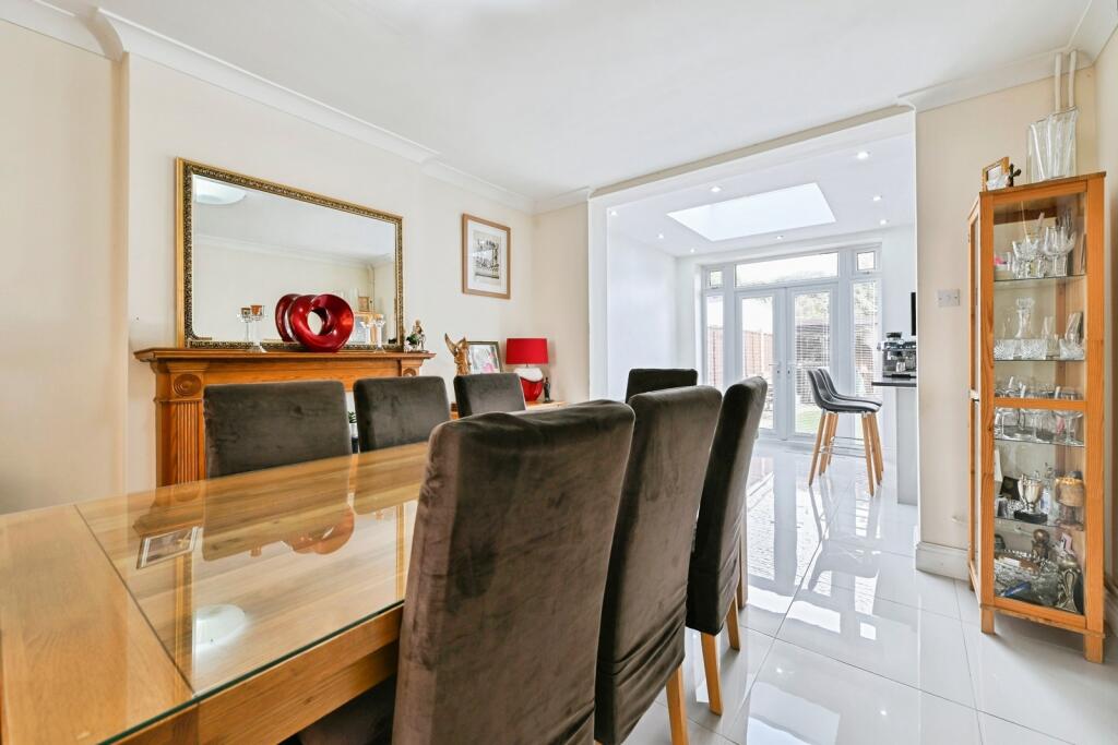 House in Nottingham, Nottinghamshire - View 3