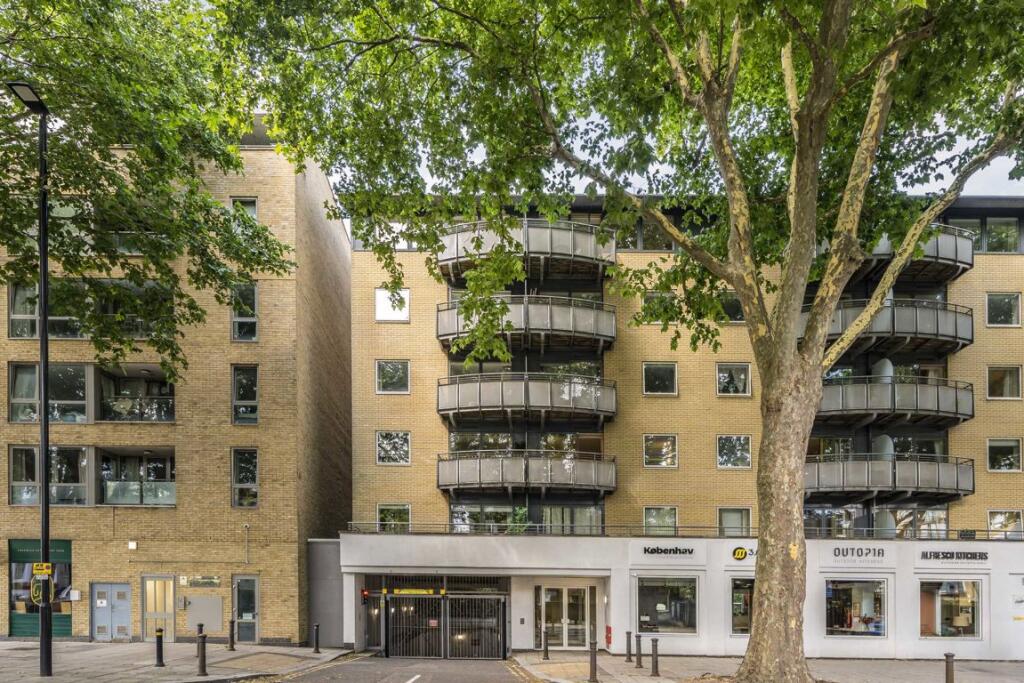 Main image of property: Chiswick High Road, Chiswick