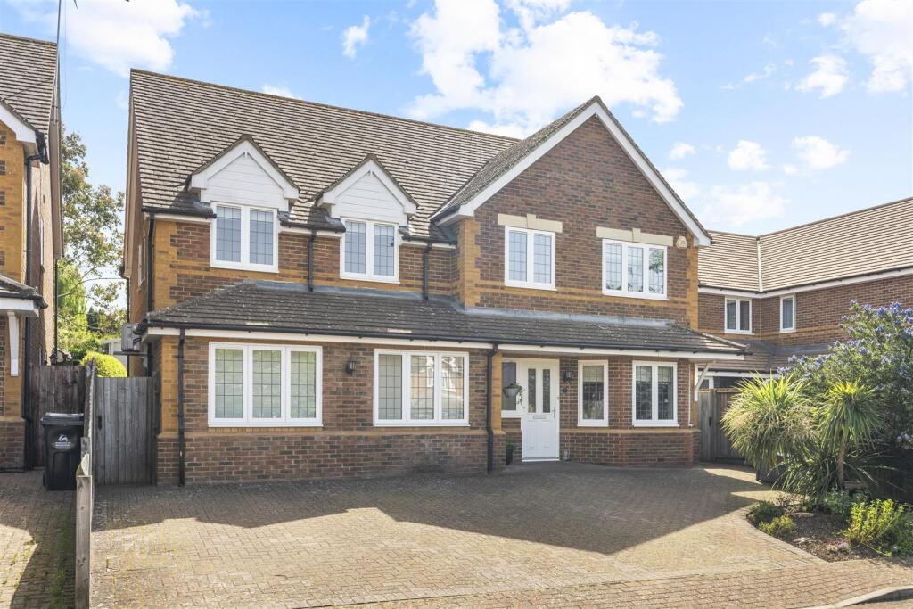 Main image of property: Athenia Close, Cuffley Hill, Goffs Oak, Waltham Cross