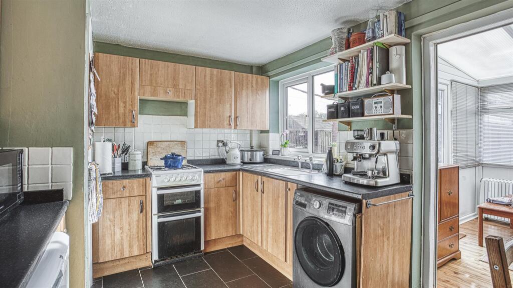 House in Derby, Mickleover - View 3