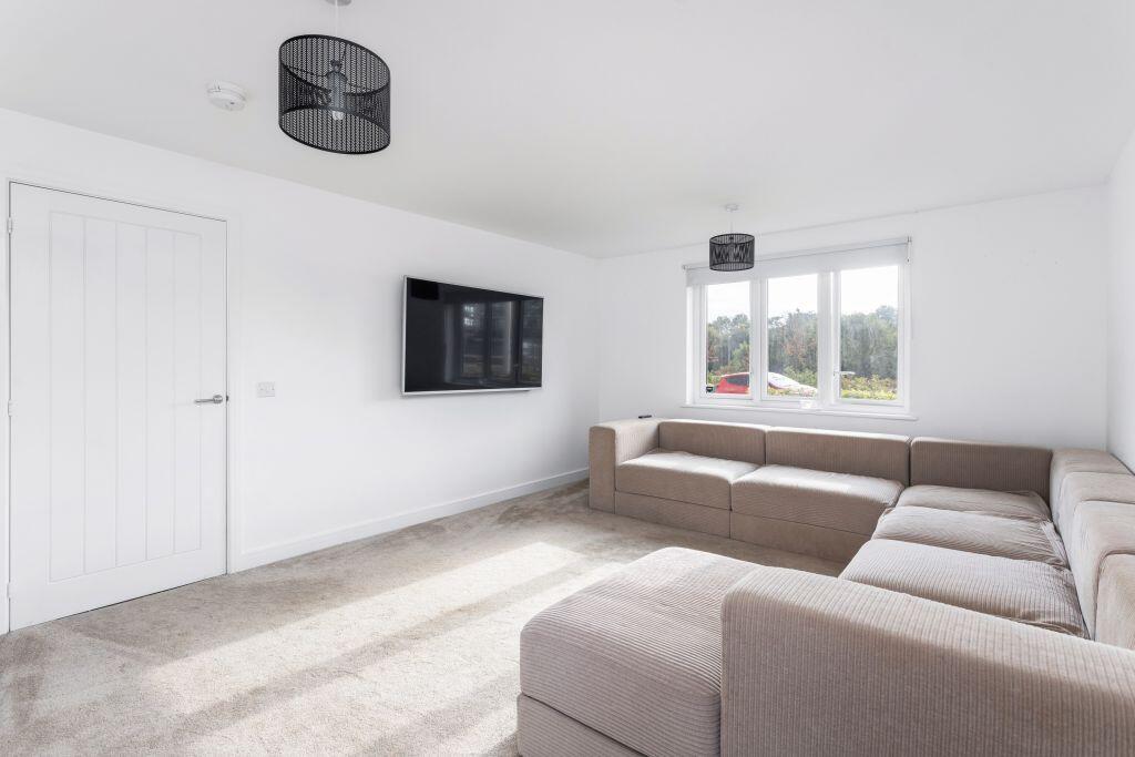 12 Berry Drive, Corstorphine, EH12 8FE image 2