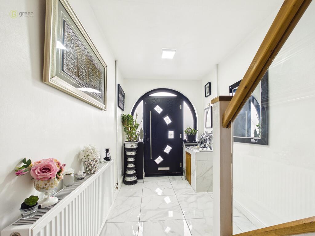 House in Birmingham, Hodge Hill - View 2