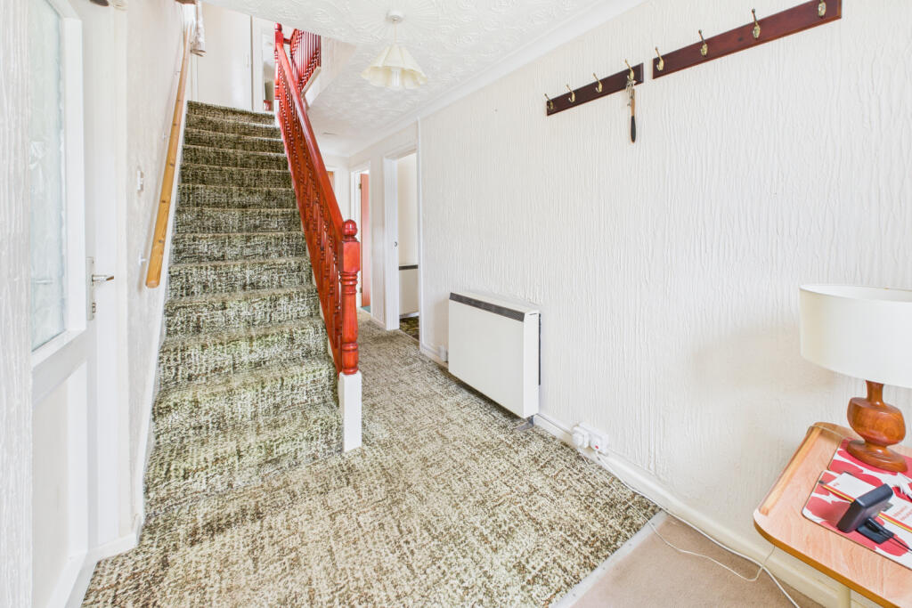 61 Parks Road, Mitcheldean, Gloucestershire, GL17 0DQ photo 4