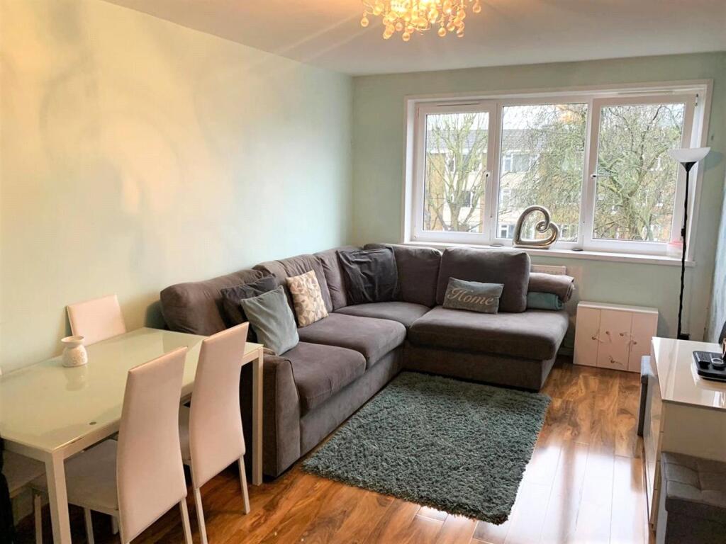 Apartment in London - View 2