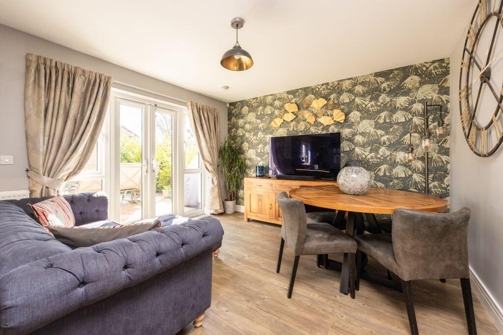 7 Kilburn Wood Gardens, Roslin, EH25 9AB photo 4