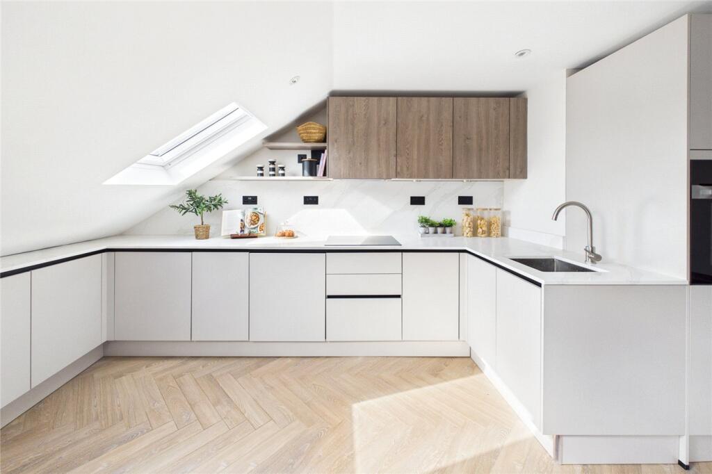 Apartment in London - View 5