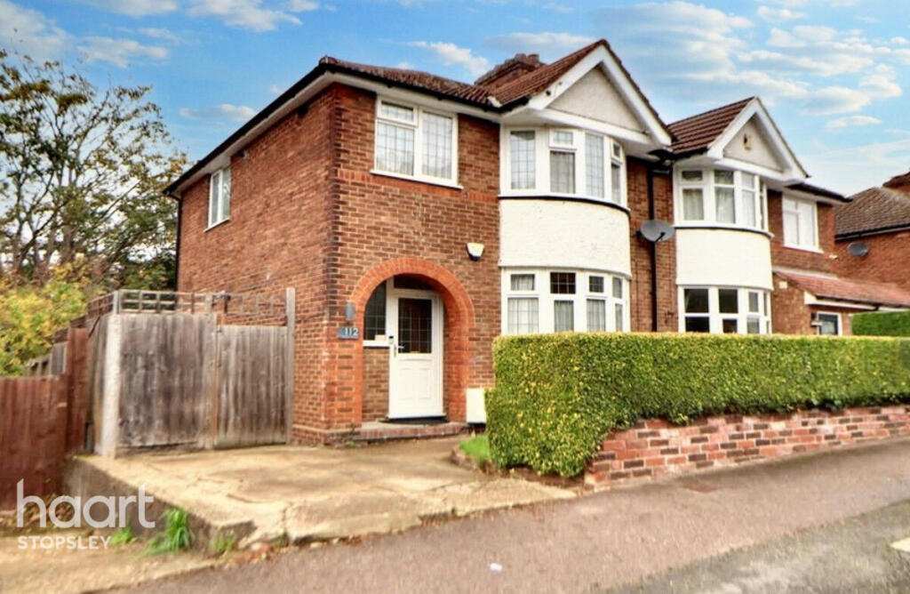 Main image of property: Pomfret Avenue, Luton