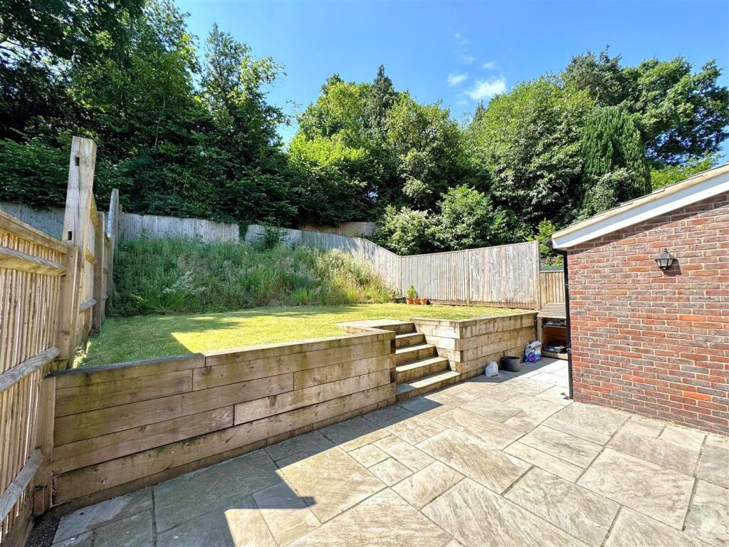 Beacon Bottom, Park Gate photo 2
