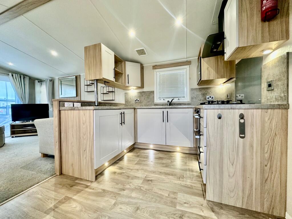 Birchington Vale Holiday Park, Shottendane Road, Birchington - Повеќе