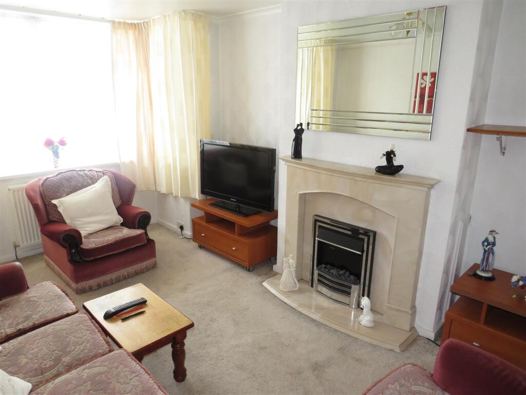 House in Solihull, Castle Bromwich - More