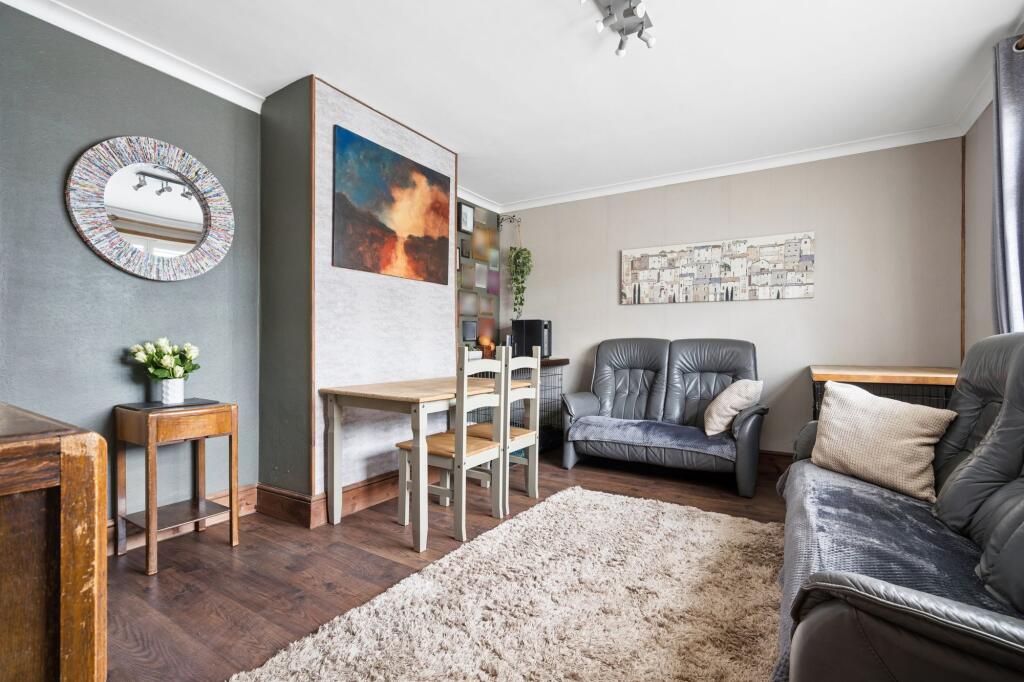 House in Watford - View 5