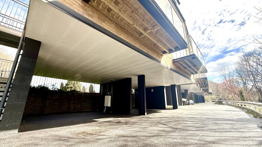 Main image of property: Derbyshire Lane, Scarsdale Heights, Woodseats, S8