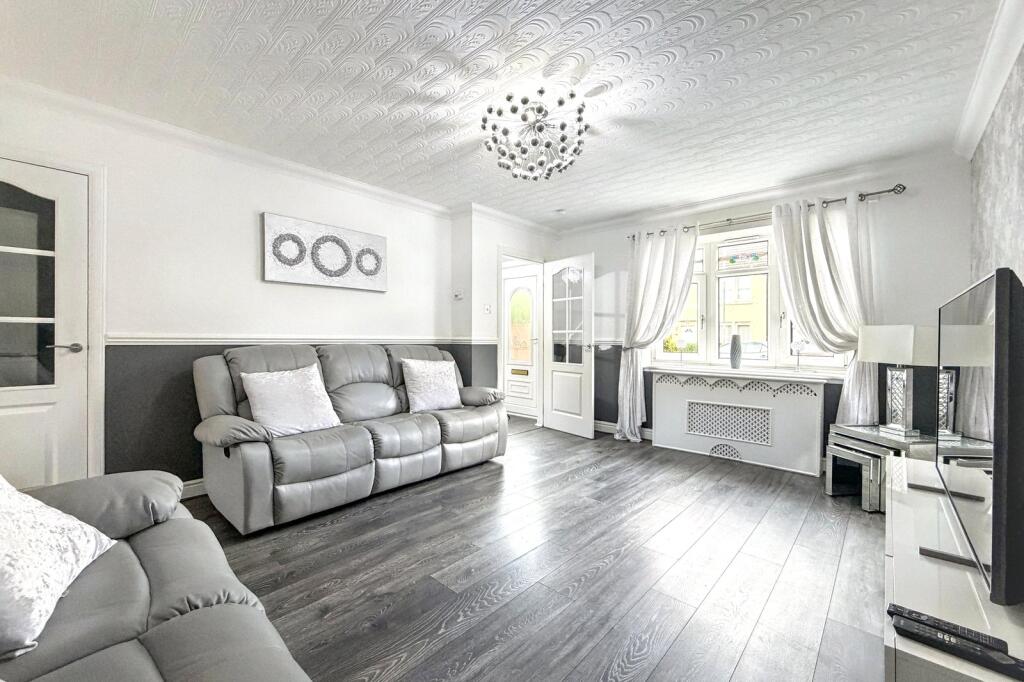 House in Bothwell, Springwells, Burnbank - View 2