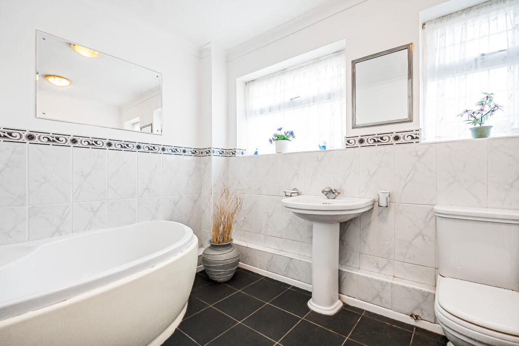 Additional image 10 of Broom Hill, Welwyn, Hertfordshire, AL6