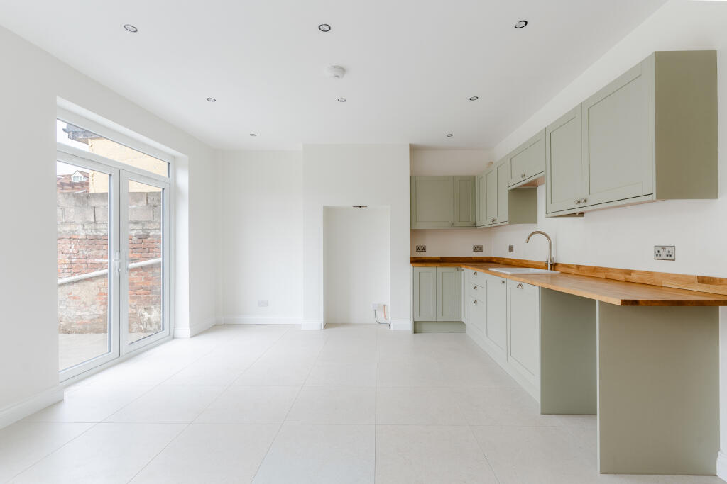 House in Bristol - View 2