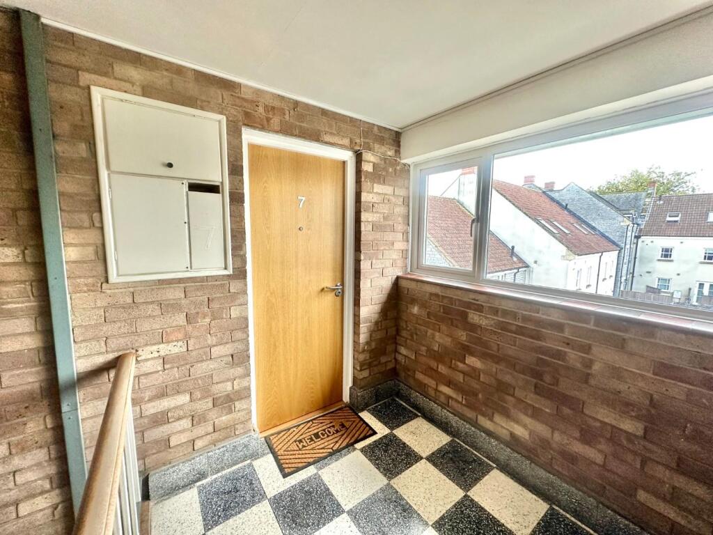 Apartment in Street, Somerset - View 2