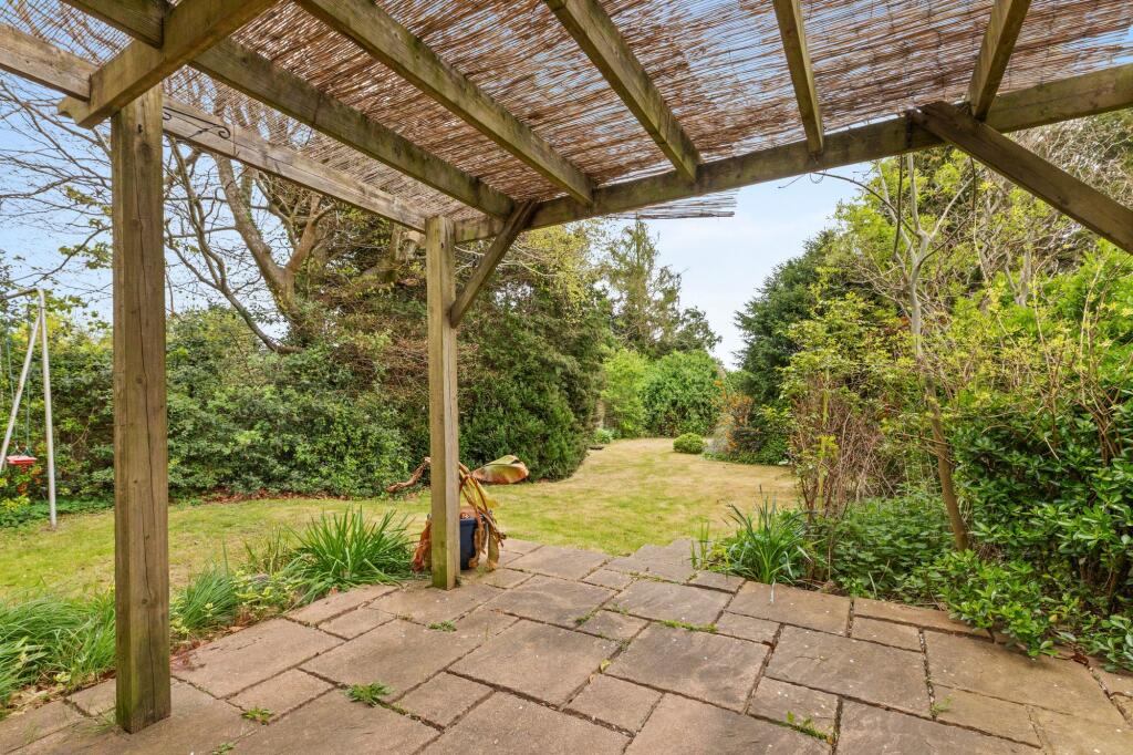 House in Flackwell Heath, Chepping Wycombe - View 5