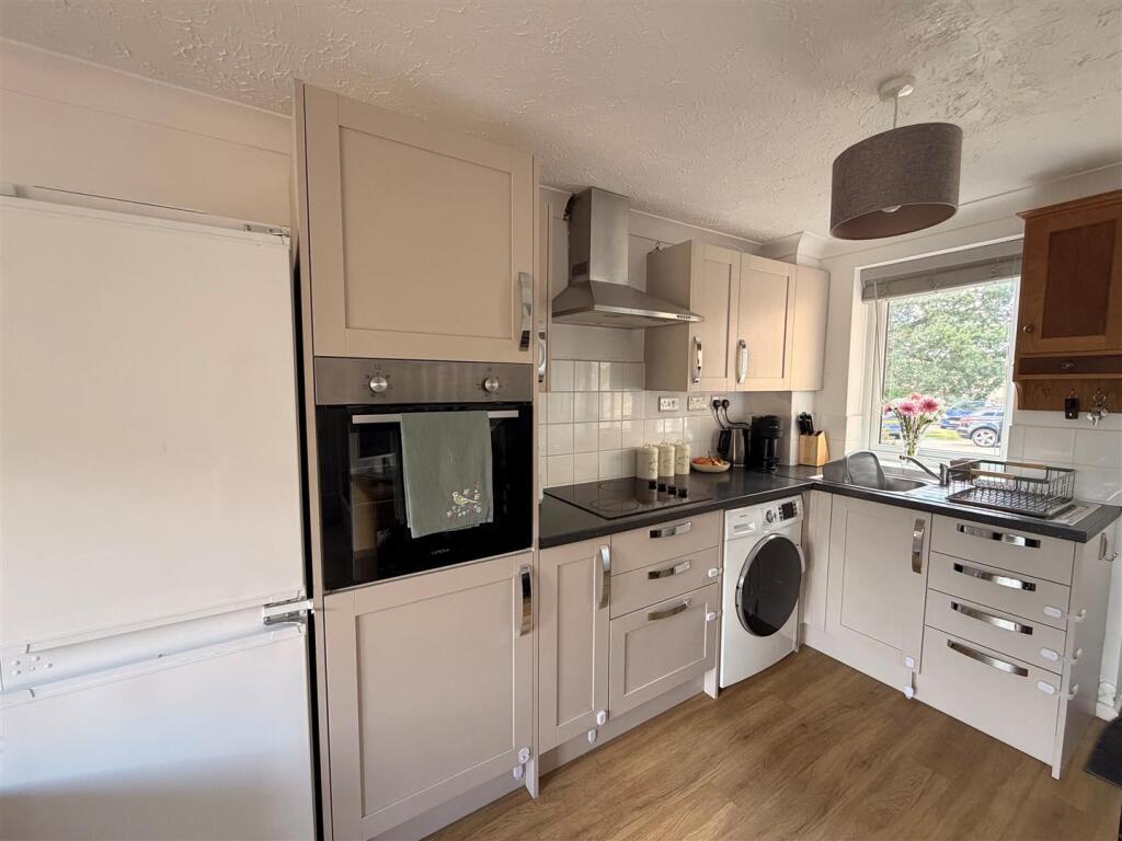House in Swindon - View 3