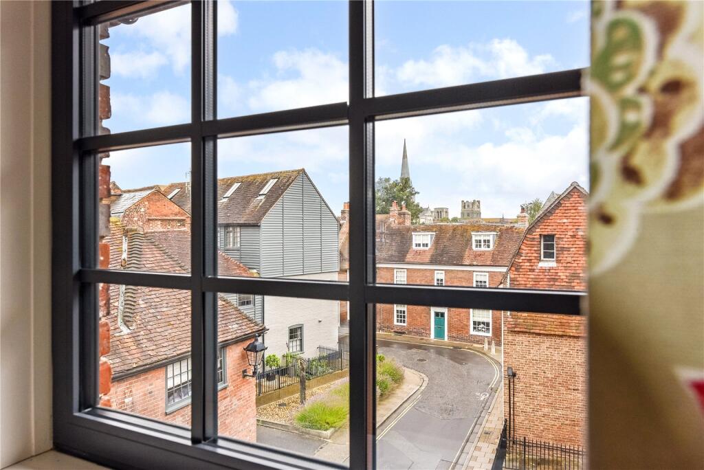 Main image of property: East Row, Chichester, West Sussex, PO19