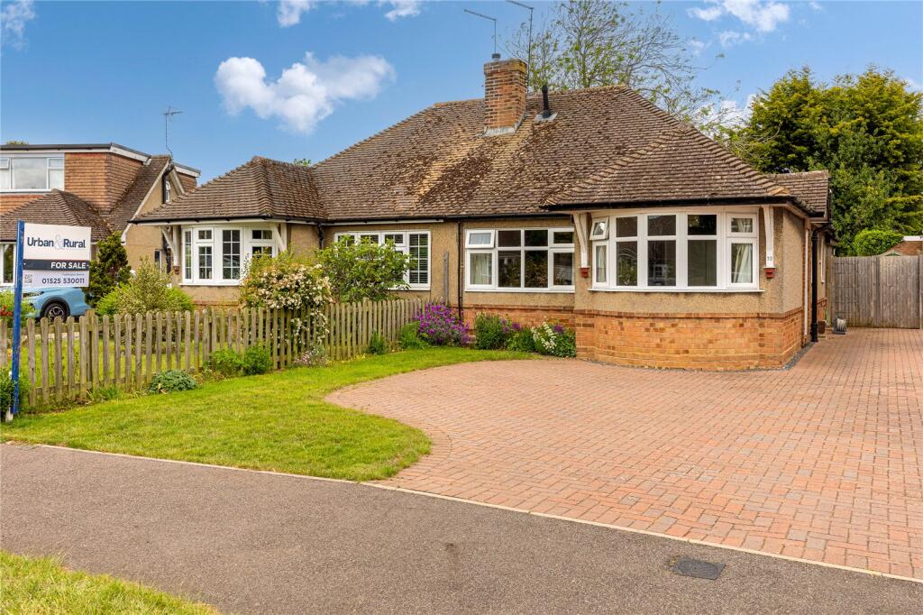 Main image of property: Chapel Close, Toddington, Bedfordshire, LU5