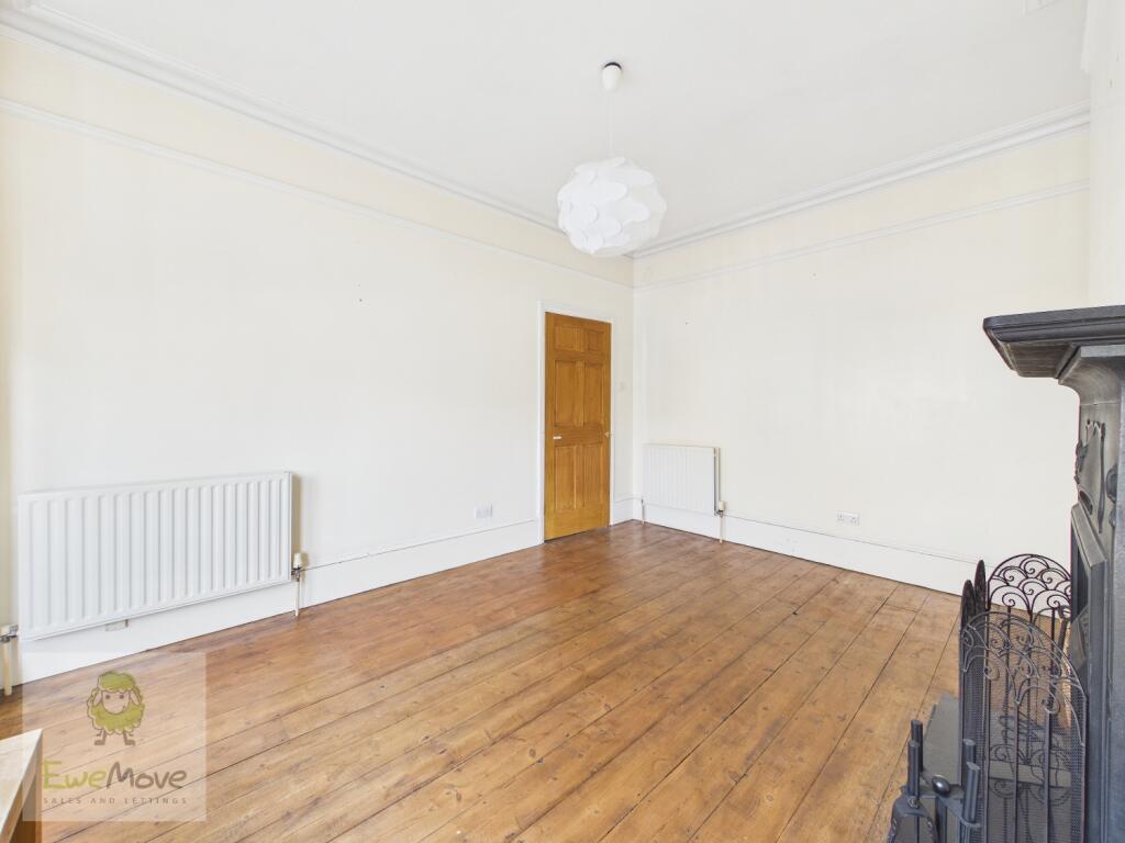 House in Gillingham, Medway - View 5