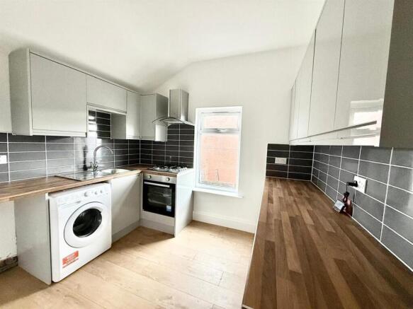359 Hessle Road 1.jpg