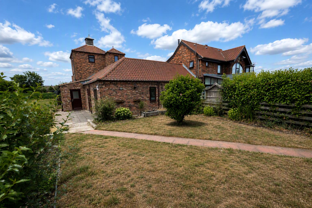 House in York - View 4
