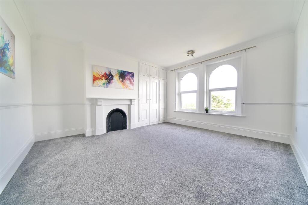 Apartment in Weymouth, Rodwell - View 5