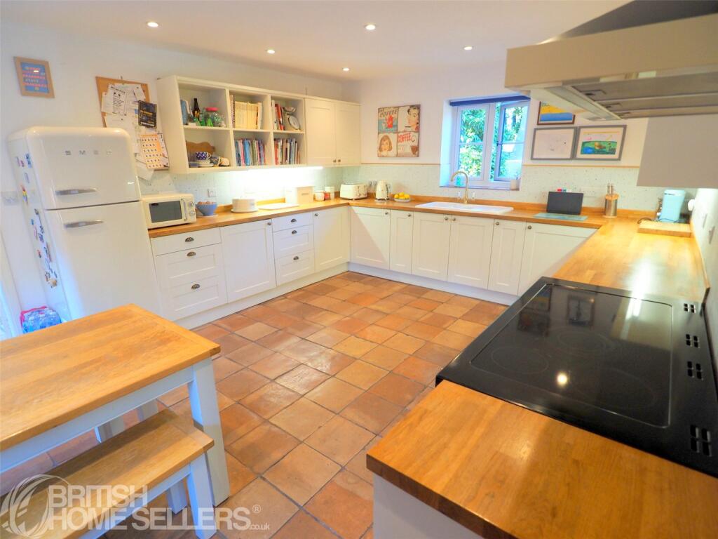 House in Ipswich - View 3