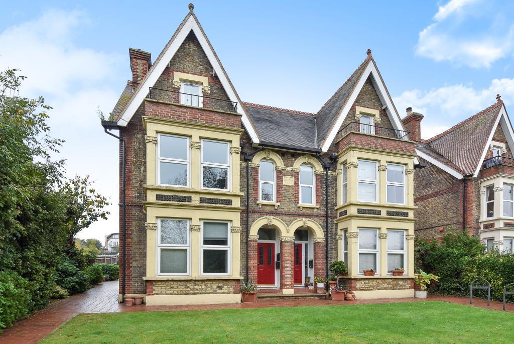 Main image of property: London Road, High Wycombe, HP11