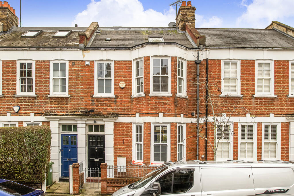 4 bedroom terraced house for rent