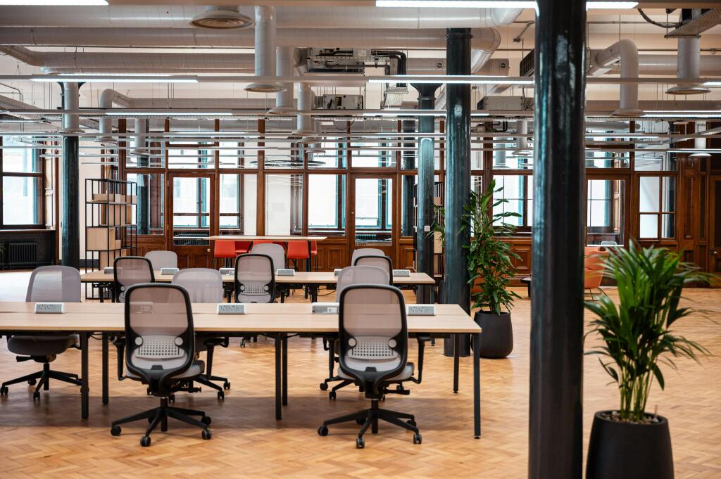 First Floor Fitted & Furnished