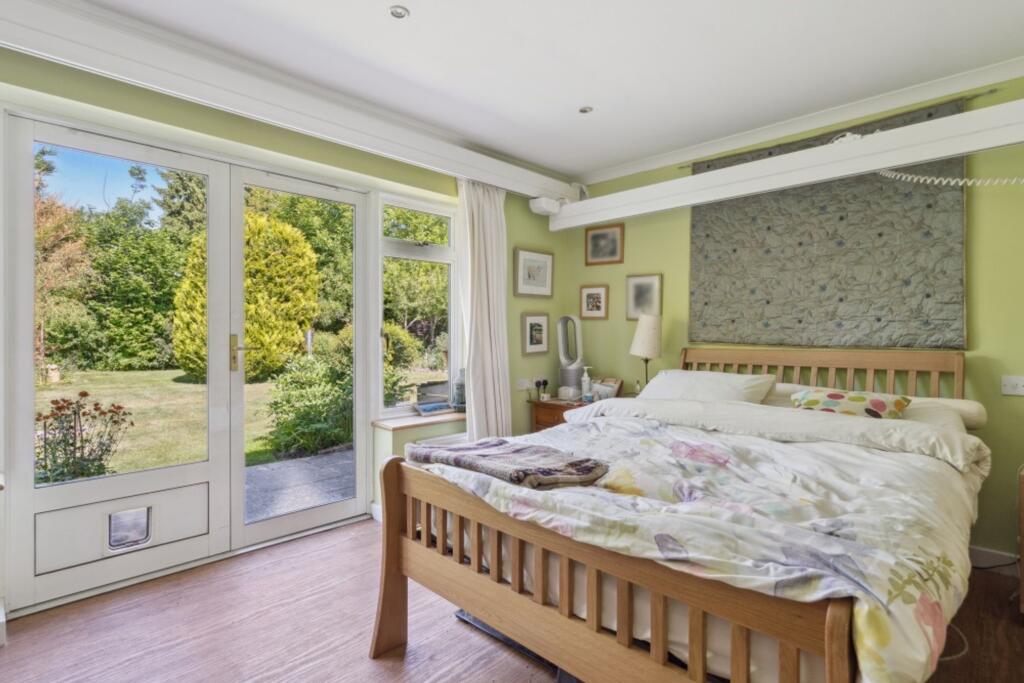 House in Princes Risborough, Askett - View 5