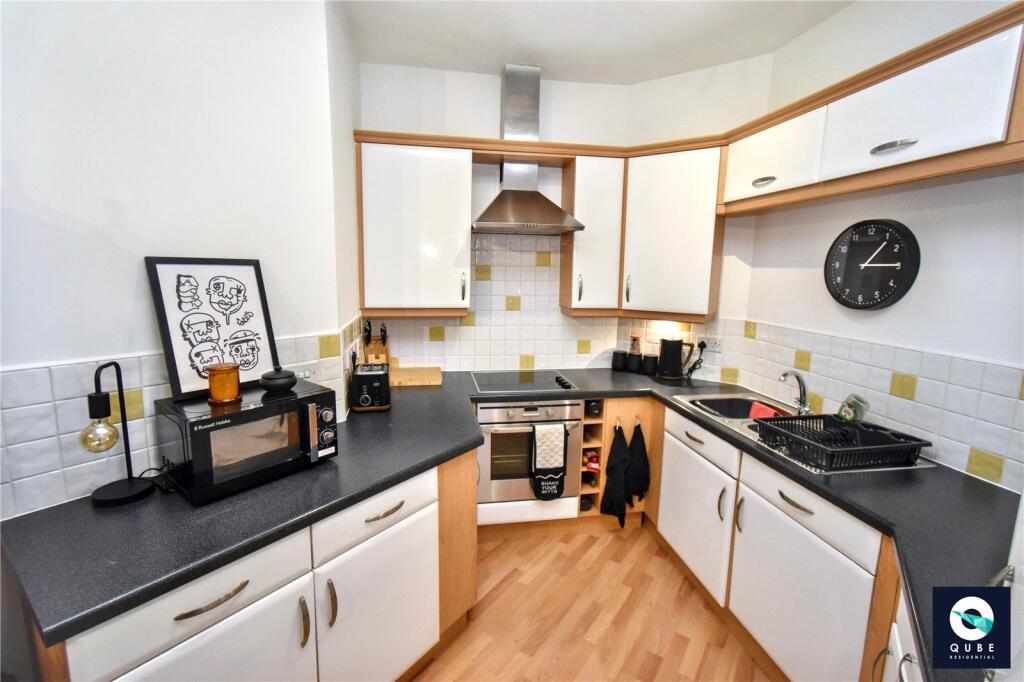 Apartment in Bolton - View 5